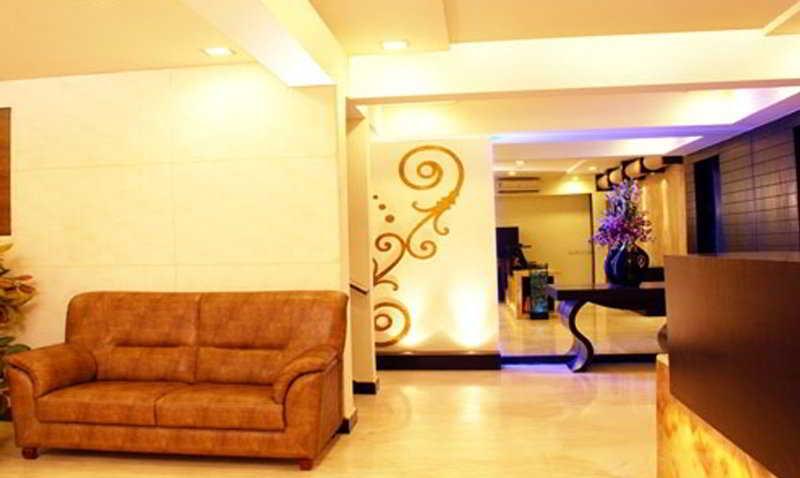 העיר בנגלור The Nines Business Hotel מראה חיצוני תמונה